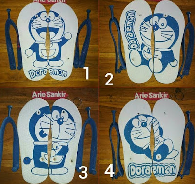 sandal jepit ukir doraemon