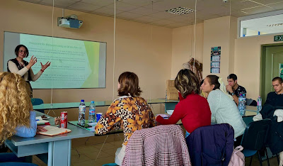 Съвместни обучителни дейности между преподаватели от кат. "Мениджмънт и социални дейности" и от Университетски център гр. Питещи, Румъния