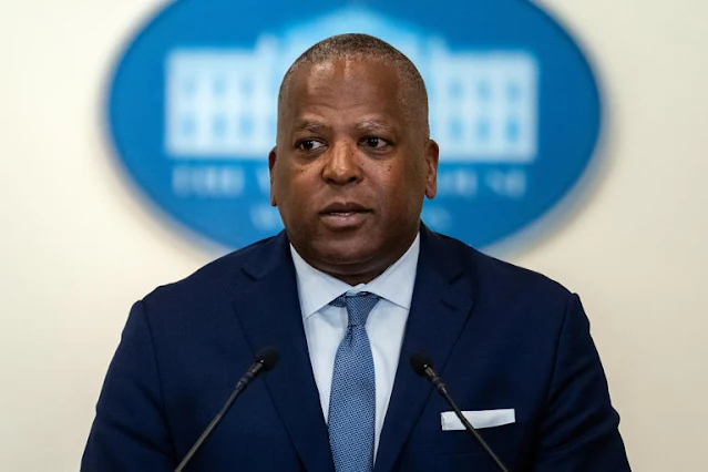 White House Faces Backlash: Students Rebel Against Biden's Commencement Speech!
