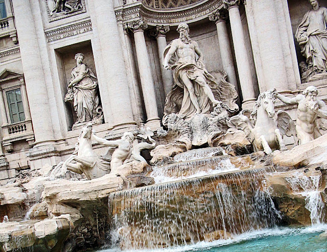 famous Trevi fountain in Rome