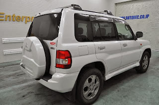 2001 Mitsubishi Pajero io ZR 4WD