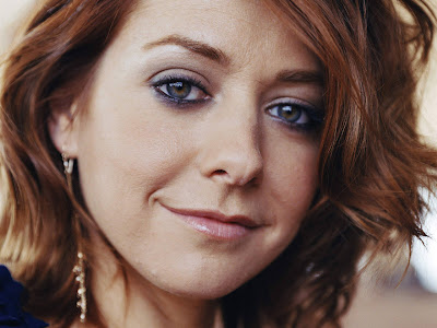 Alyson Hannigan walls