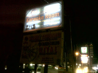 Plank B-One Billiard & Karaoke Room  Didepan Gedung Superindo