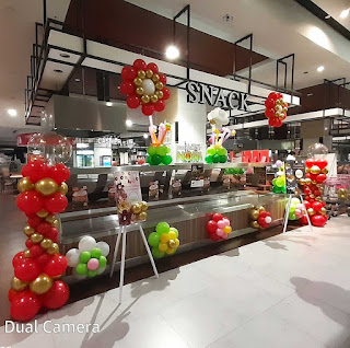 Dekorasi balon untuk acara grand opening Nasi bakar Noni di aeon jgc