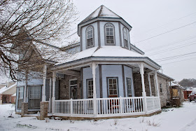 Victorian snow