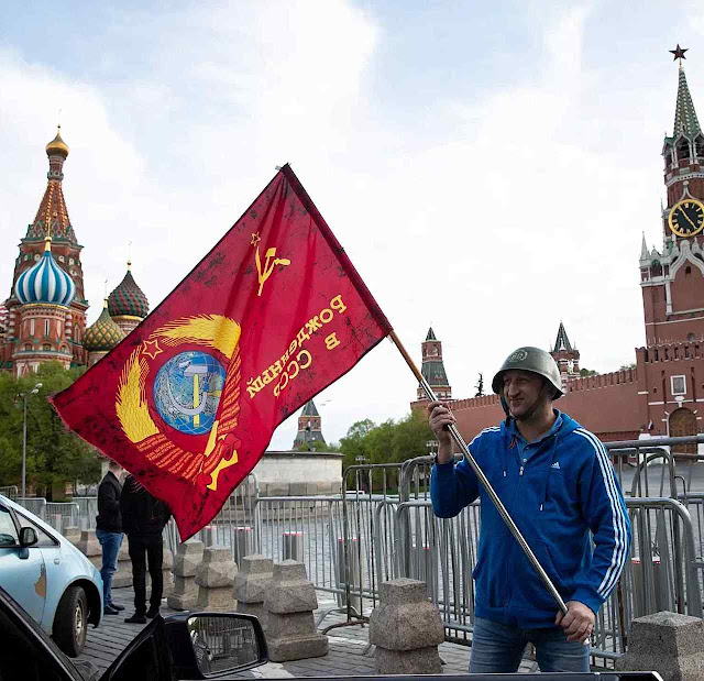 A máquina de propaganda tentou mobilizar todos os fãs de Putin. Mas os fatos confirmaram que são poucos