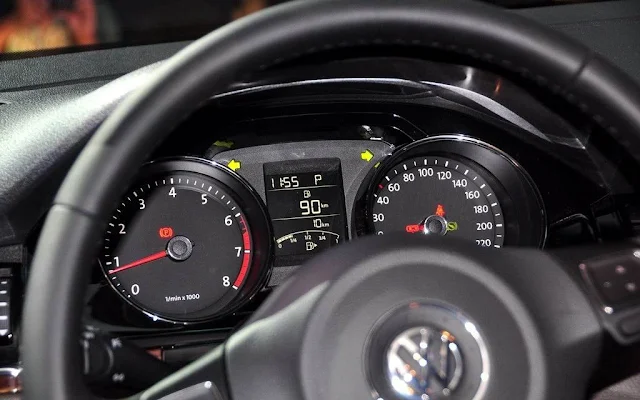 carro Bora Volkswagen 2013 - interior