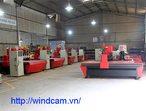 máy cnc đục gỗ Đông Phương