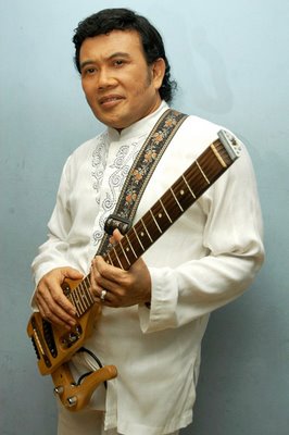 Blog Share Informasi : Sejarah Terbentuknya Musik Dangdut Di Indonesia