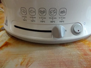 TEFAL Uno M fryer controls