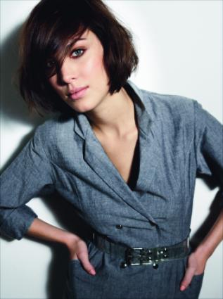  Alexa Chung Hairstyles 