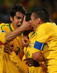 Copa 2010 - Brasil 3x0 Chile: Lucidez verde e amarela