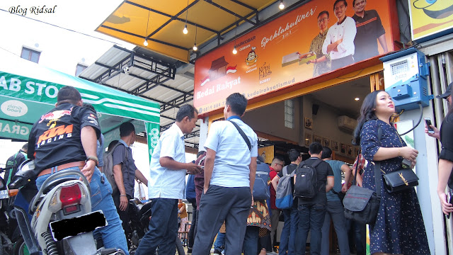 Sang Pisang Arena: Mencoba Pisang Ala Kaesang