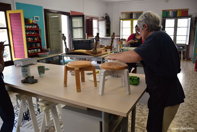 www.annecharriere.com, l'atelier d'anne, benahavis, chalk paint, painting workshop, la pajarita,