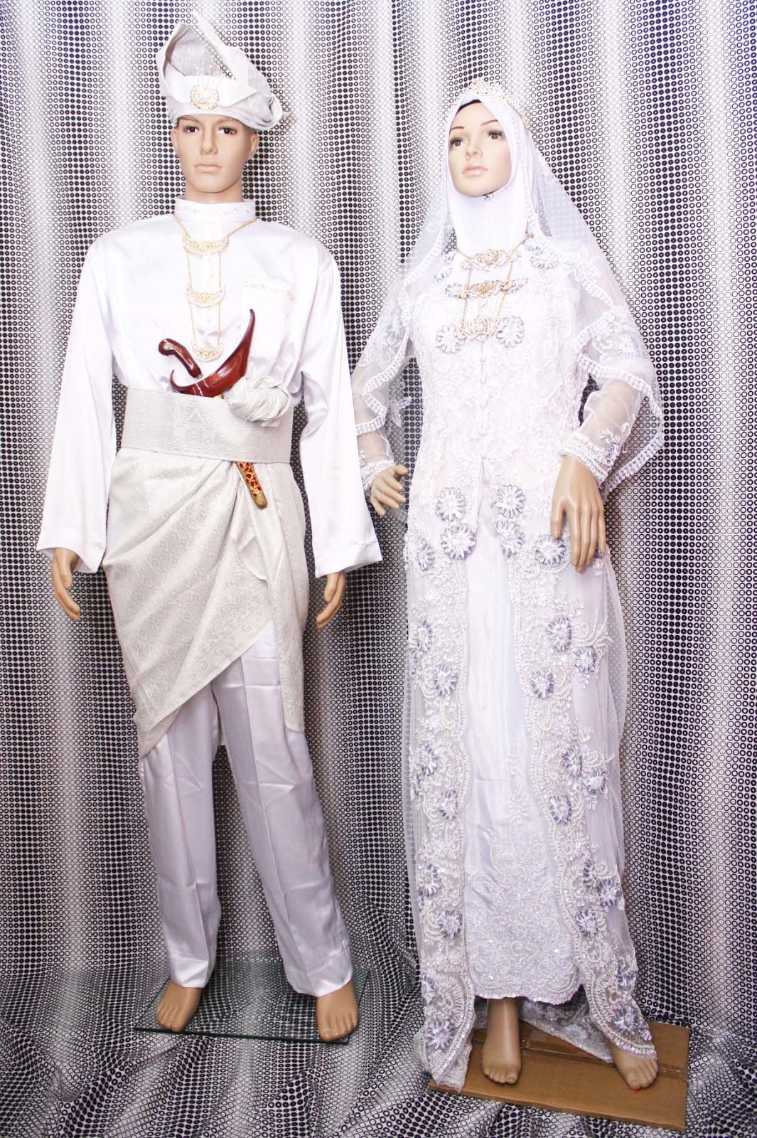 Sewa pakaian atau busana atau baju  pengantin songket dan 