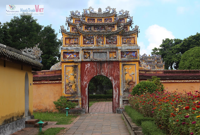 Tham quan Đại Nội, Huế - một thời hoa lệ