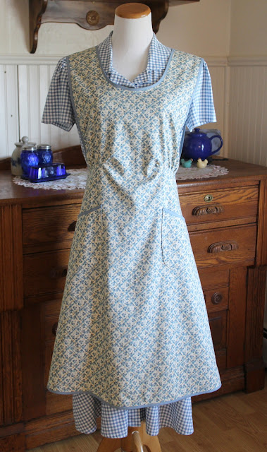 https://www.etsy.com/listing/690408136/blue-calico-1940s-calico-apron-ready-to?ref=related-7