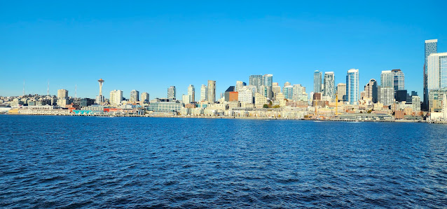 Beautiful view of Seattle on a sunny Saturday from the ferry