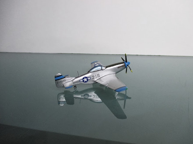 1/144 North American P-51 Mustang diecast metal aircraft miniature