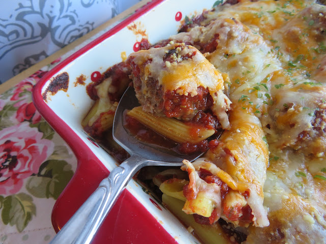 Cheesy Meatball Pasta Bake