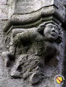 SAINT-NICOLAS-DE-PORT (54) - Basilique Saint-Nicolas (Extérieur - Culots sculptés)