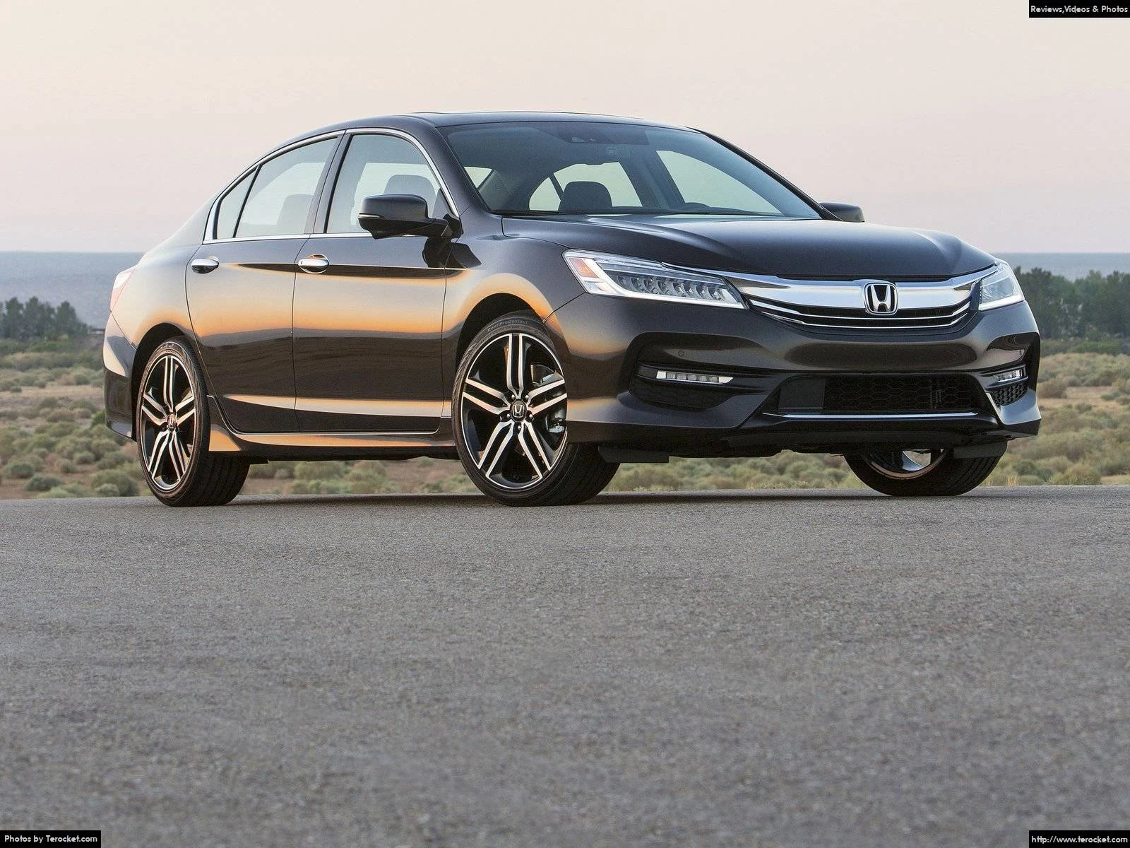 Hình ảnh xe ô tô Honda Accord 2016 & nội ngoại thất