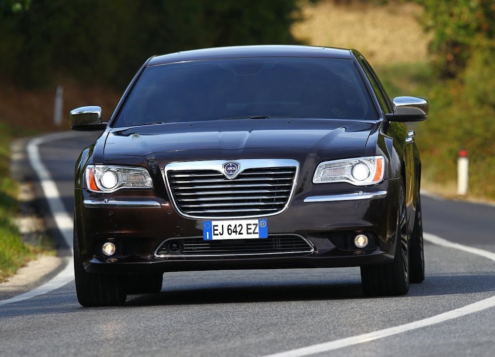 2012 Lancia Thema