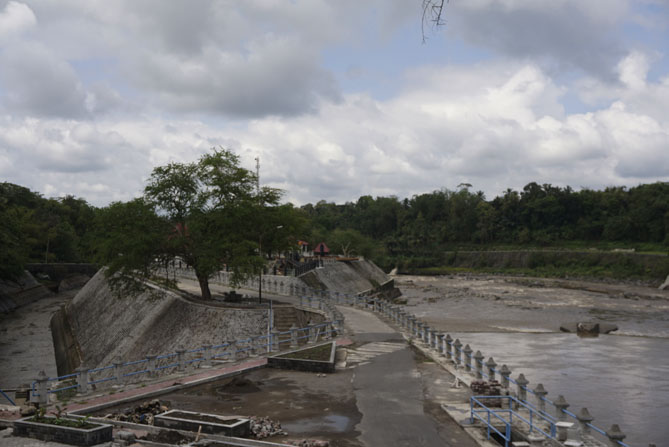 Pembanguan di sekitaran Ancol Bligo