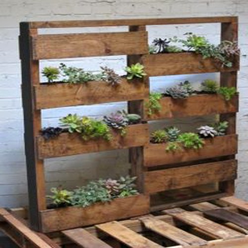 Love, Fluff &amp; Other Stuff: Pallet Planter Boxes