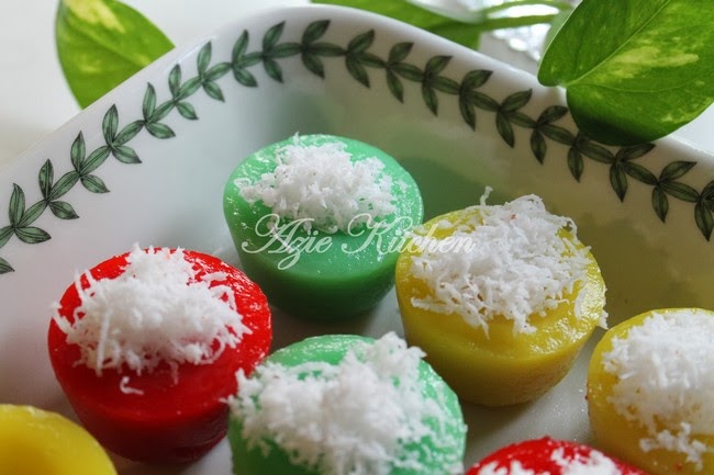 Azie Kitchen: Kuih Lompang Untuk Minum Petang