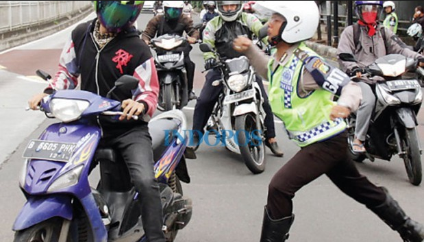 Razia besar-besaran! Polisi akan datangi pemilik Motor dengan STNK mati