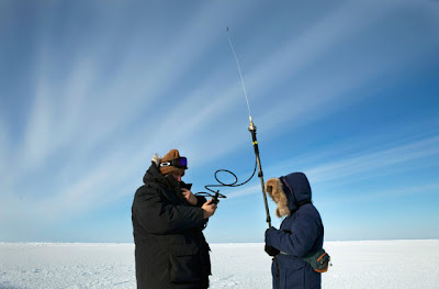 A Visit to an Arctic Ice Station Seen On coolpicturesgallery.blogspot.com