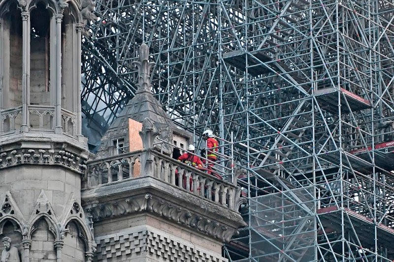 Notre Dame, en fotos: el día después de la tragedia que castigó al corazón de París