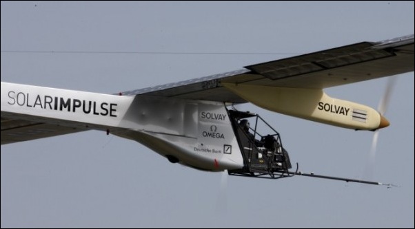  Solar Powered Airplane