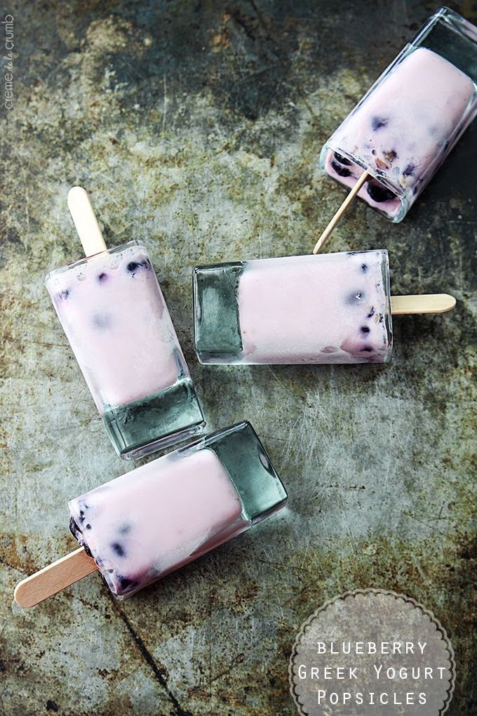 blueberry greek yogurt popsicle recipe from creme de la crumb