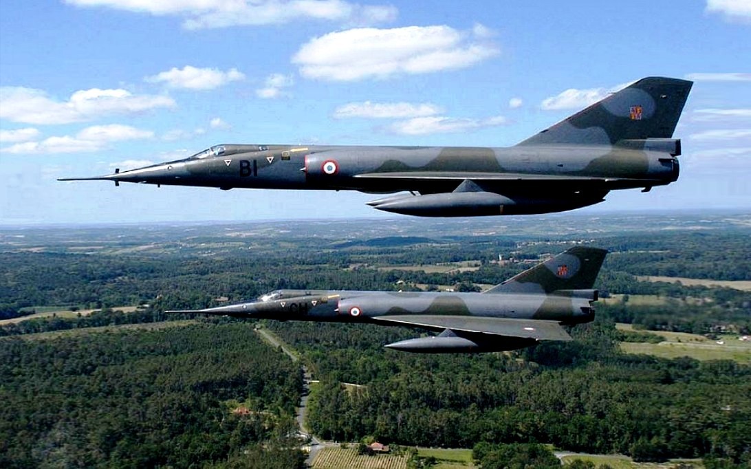 Bomber Mirage IV - 2