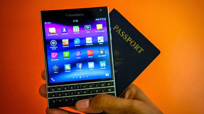 BlackBerry Passport chính thức ra mắt, 4GB RAM, giá 600 USD