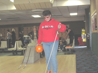 Laurel bowling