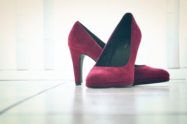 SHOES: RED FIND PRIZMAHFASHION