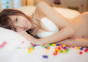 Sano Hinako 佐野ひなこ in Hawaii Weekly Playboy April 2014 Wallpaper HD