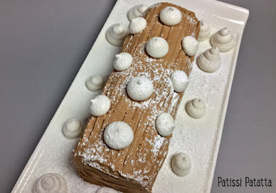 recette de bûche clémentines et chocolat au lait, bûche clémentine, ganache montée chocolat au lait, décors en meringue, compotée de clémentines, bûche de Noël, bûche pâtissière, pâtisserie, patissi-patatta