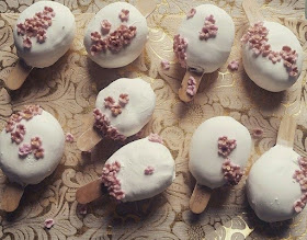 http://cupcakeluvs.blogspot.dk/2017/03/forars-cakepops-spring-cakepops.html