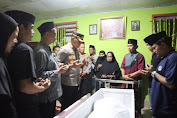 Duka Mendalam, Kapolres Sidrap Hadiri Pemakaman Suami Anggota Polwan AKBP Naning