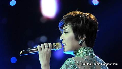 Lirik Lagu Novita Dewi - Never Give Up 