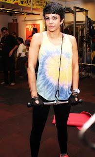  Madira Bedi Shares her Fitness Mantra at ‘Muscle Talk’ Gym in Chembur Photo Gallery