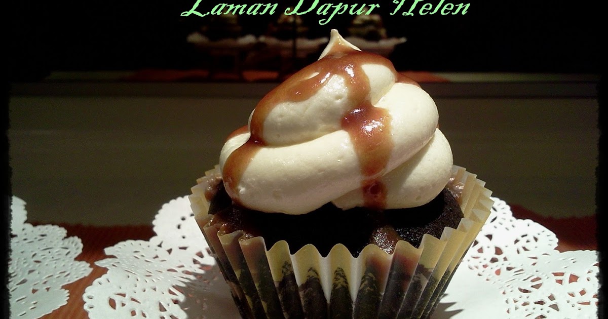 Laman Dapur Helen: CHOCOLATE CUPCAKES WITH SALTED CARAMEL