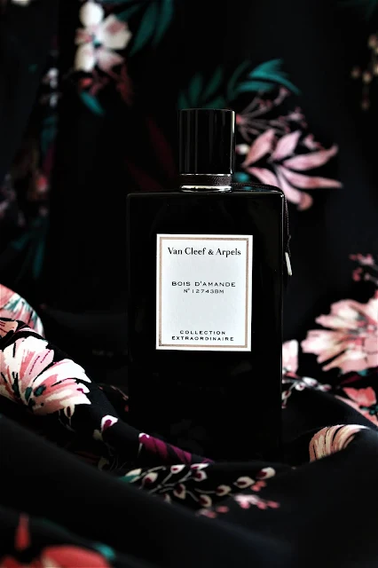 van cleef and arpels bois d'amande avis, collection extraordinaire van cleef & arpels, parfums van cleef, van cleef arpels perfume, bois d'amande perfume review, avis parfum, blog sur le parfum, perfume blogger, parfum pas cher, best perfume
