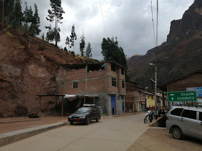 HUAMALÍES QUEDARÍA INCOMUNICADO CON DERRUMBE DE CUATRO HECTÁREAS DE CERRO