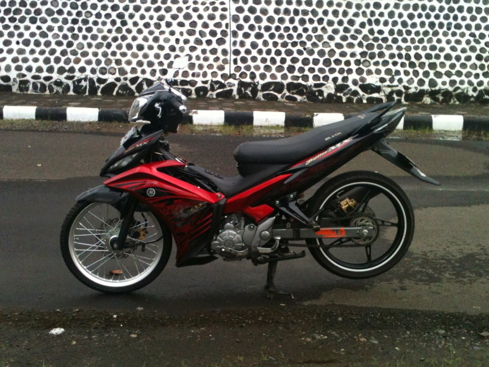 Dunia Modifikasi Modifikasi standar motor jupiter mx new 