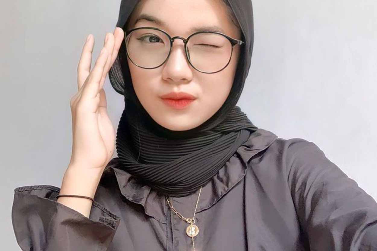 foto profil perempuan cantik